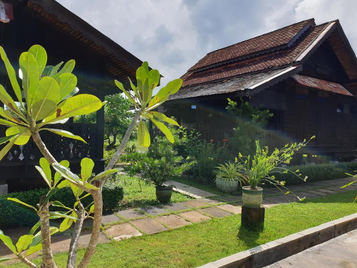 Tanabendang Banglos Pantai Cenang  Exteriér fotografie