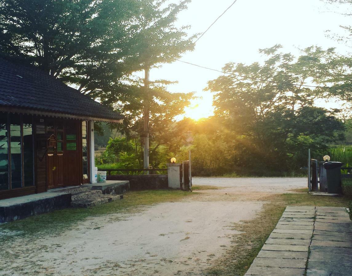 Tanabendang Banglos Pantai Cenang  Exteriér fotografie